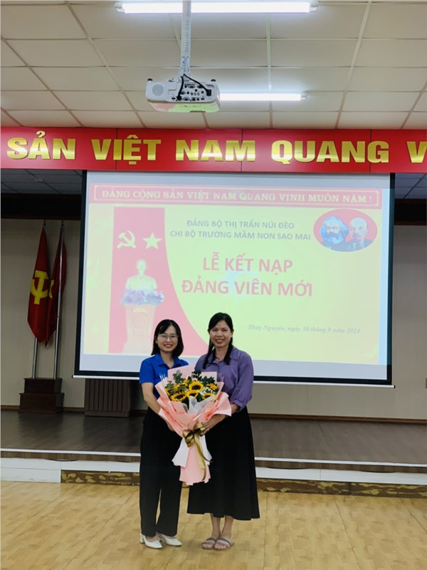 Chúc mừng đ/c Hà