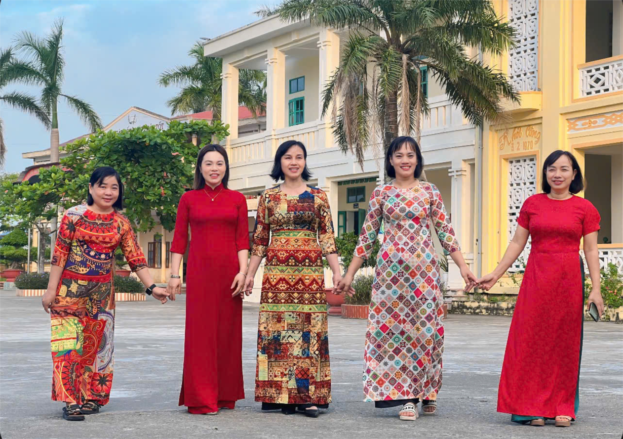 Tuần lễ áo dài tại trường THCS Cổ Am - Vĩnh Tiến