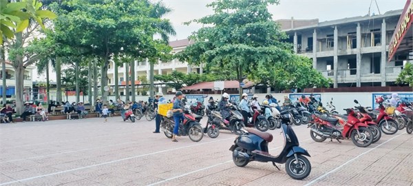 Cổng trường  An toàn giao thông 