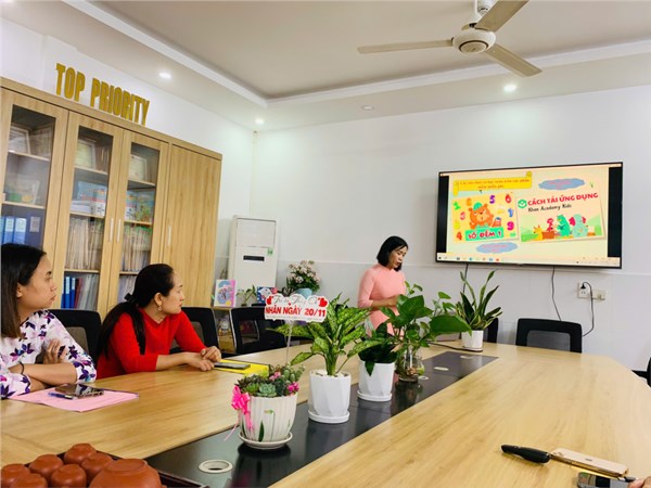 Cô Nguyễn Thị Hồng Dương - Thi trình bày biện pháp CS-GD