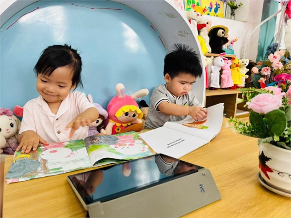 Sách và đam mê sách của team 2A1 - T8/2025