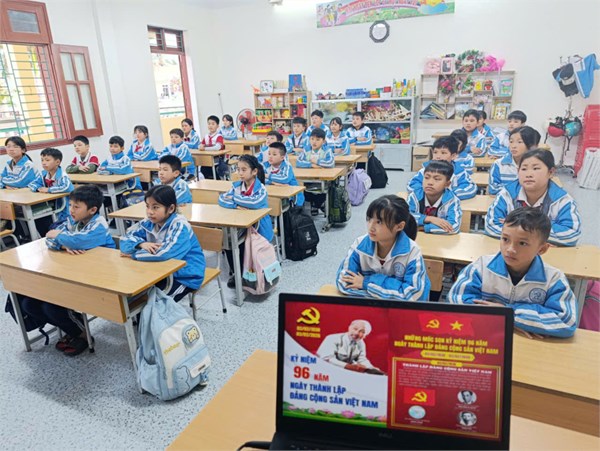 Kỉ niệm 96 năm ngày thành lập Đảng Cộng sản Việt Nam