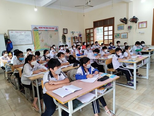 Sinh hoạt chuyên môn trường- Chuyên đề: Dạy học ôn tập phát triển năng lực, rèn kĩ năng làm bài kiểm tra cho học sinh lớp 5