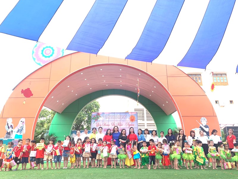 Liên hoan Bé khỏe ngoan năm học 2021-2022