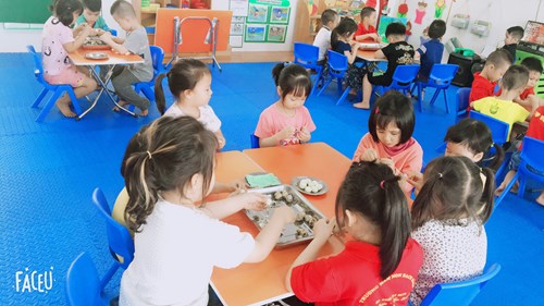 Rèn kỹ năng “bóc trứng” 