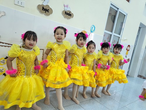 Liên hoan  Bé khỏe bé ngoan 01/6   năm học 2021 - 2022.