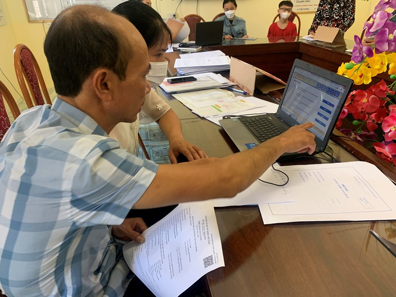 Hướng dẫn phụ huynh đăng ký tuyển sinh trực tuyến tuyển trên phần mềm tuyển sinh đầu cấp