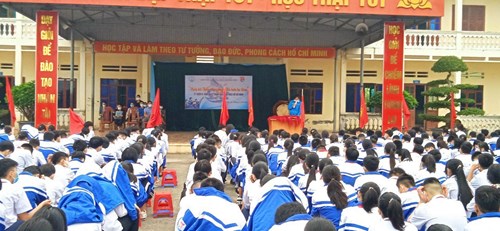 chuyên đề “ Ngày hội thiếu nhi vui khoẻ - Tiến bước lên Đoàn “