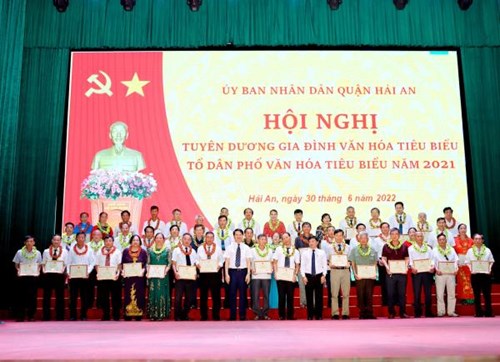 Quận Hải An biểu dương gia đình văn hóa, tổ dân phố văn hóa tiêu biểu năm 2021