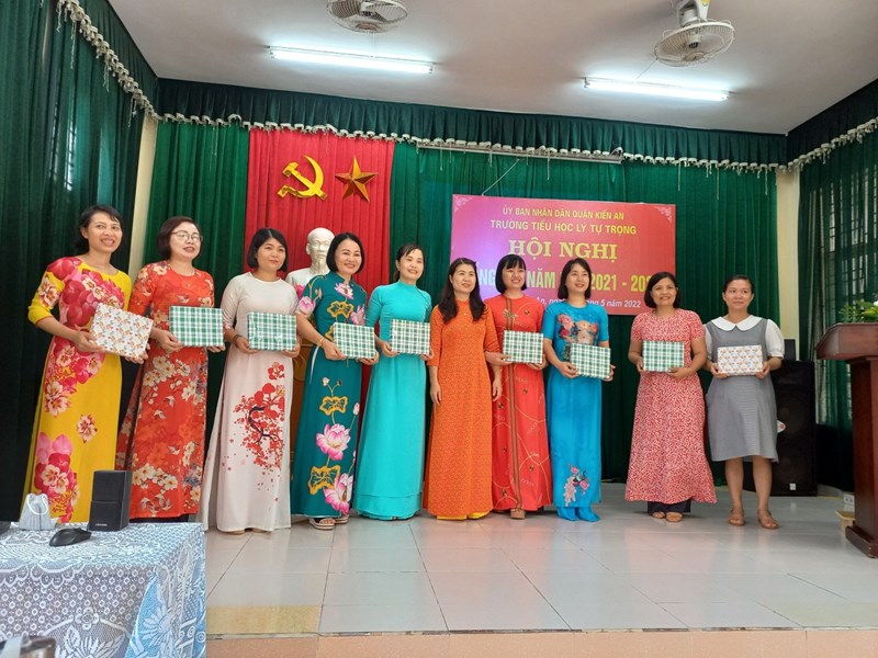 Hội nghị tổng kết năm học 2021 - 2022 trường tiểu học lý tự trọng